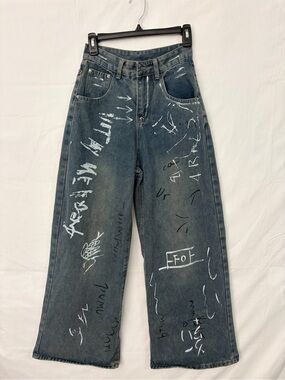 Women’s Blue Denim Graffiti Jeans Size S Wide Leg (A783)
